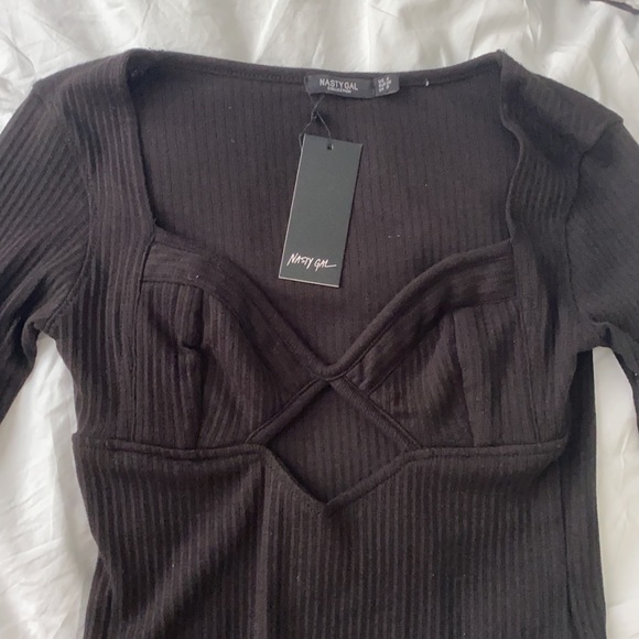 Cut It Out V-Neck High-Leg Bodysuit - Picture 5 of 8